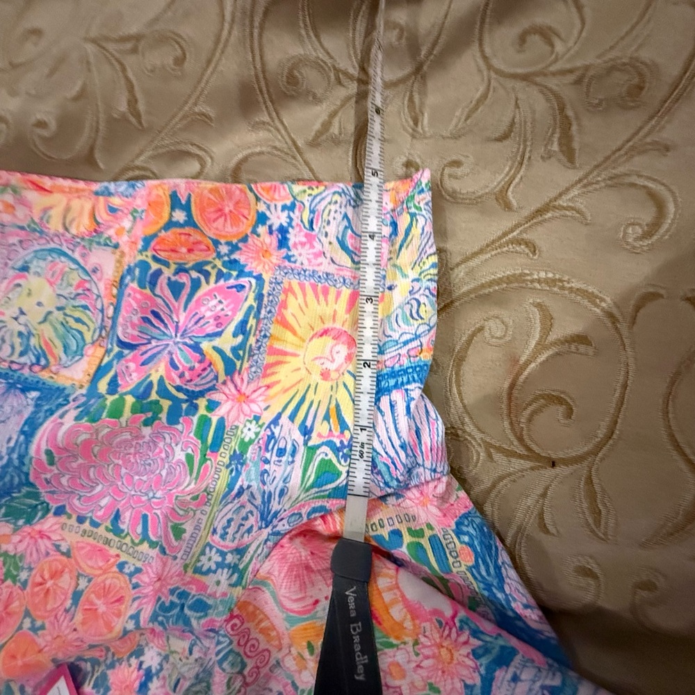 Lily Pulitzer print shorts - Picture 3 of 6